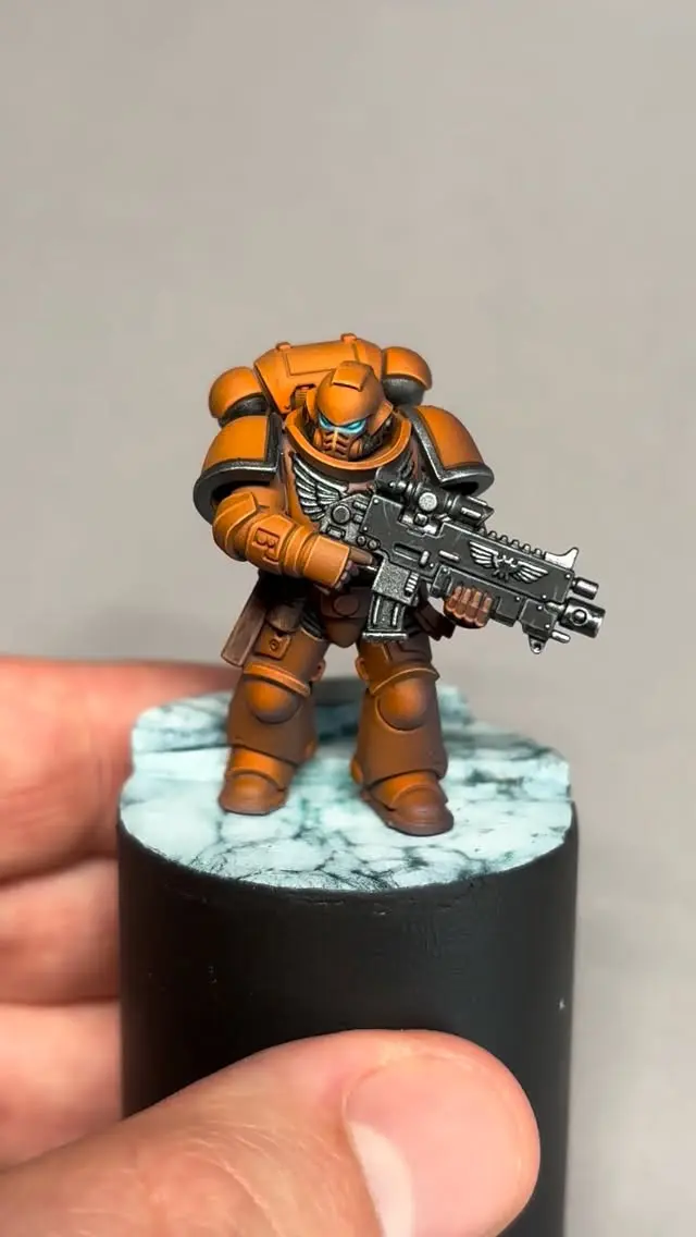 Day 2 of embracing imperfection... So, this is my second attempt at letting go of perfectionism. I painted the mini in 2 hours and 40 minutes using an airbrush and transparent colors for volumetric highlights. I kept it simple with a base coat and subtle edge highlights. I'm experimenting with limiting myself to two colors per step and focusing on key areas. What are your thoughts on this color scheme and my second try?

 #warhammer #warhammer40k #miniaturepainting #paintingwarhammer #warhammercommunity